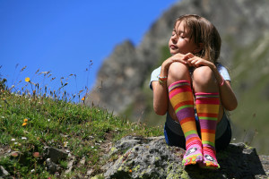 Enfant  en chaussettes